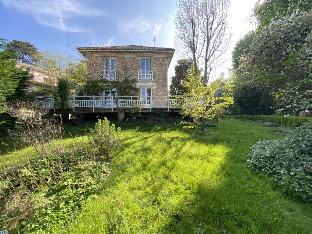 Maison 7 pièces 180 m²