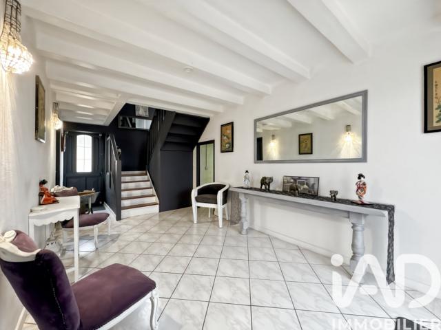Maison 7 pièces 180 m²