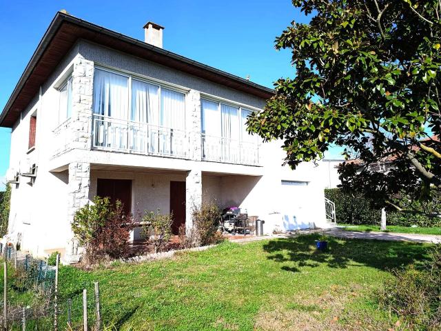 Maison 7 pièces 180 m²
