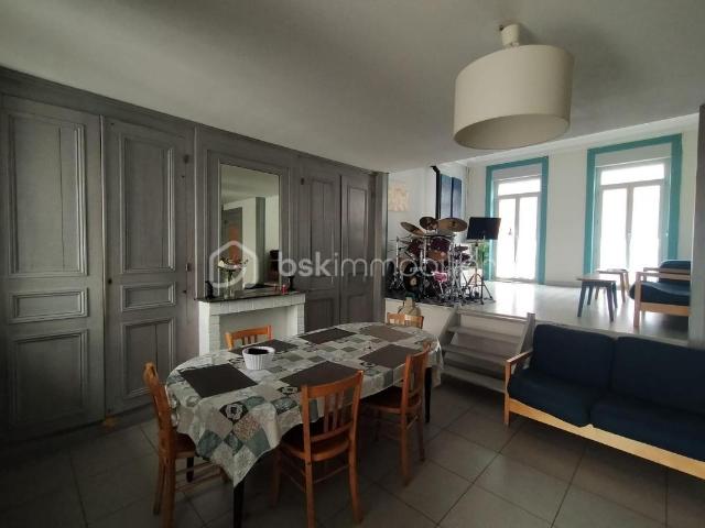 Maison 7 pièces 180 m²