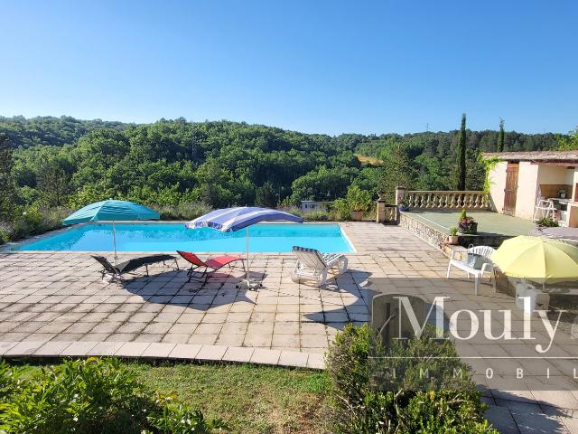 Maison 7 pièces 180 m²