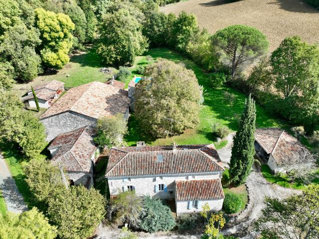 Maison 7 pièces 180 m²