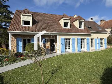 Maison 7 pièces 180 m²