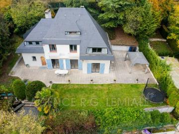 Maison 7 pièces 180 m²
