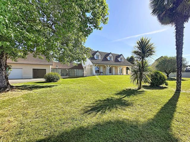 Maison 7 pièces 180 m²