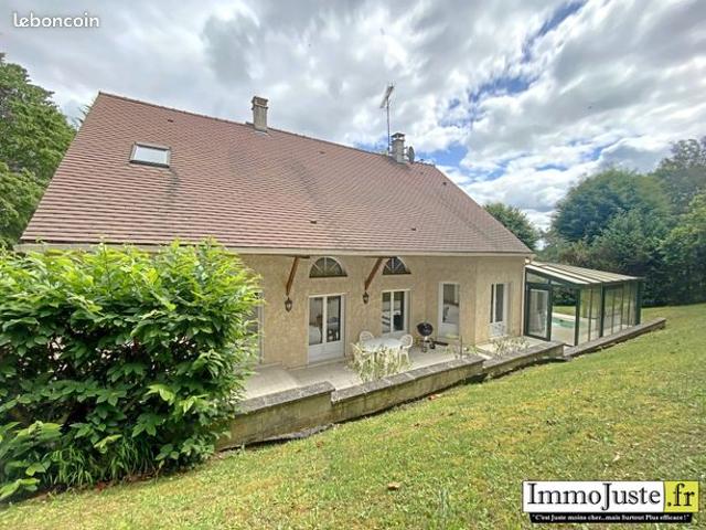 Maison 7 pièces 180 m²