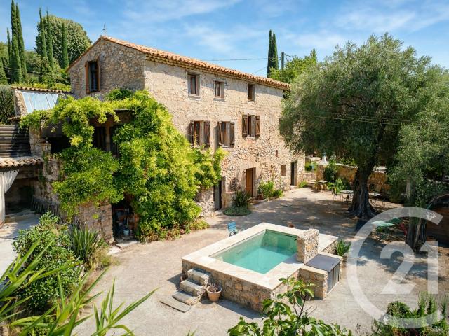 Maison 7 pièces 180 m²