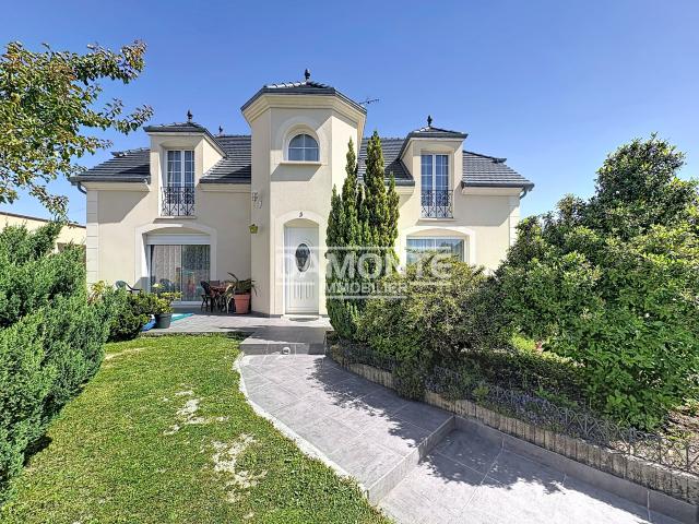 Maison 7 pièces 181 m²