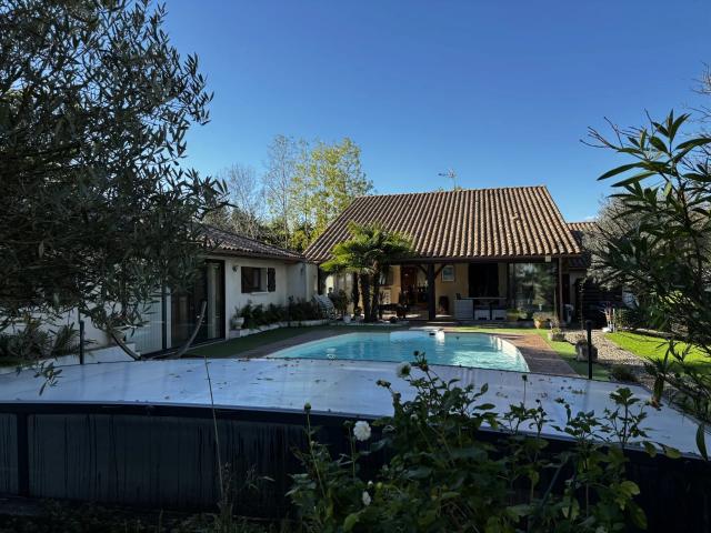 Maison 7 pièces 181 m²