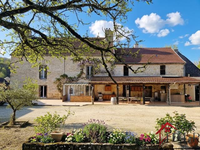 Maison 7 pièces 181 m²