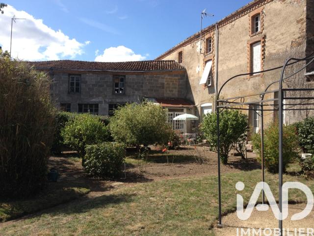 Maison 7 pièces 181 m²