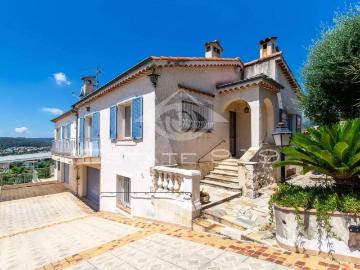 Maison 7 pièces 181 m²