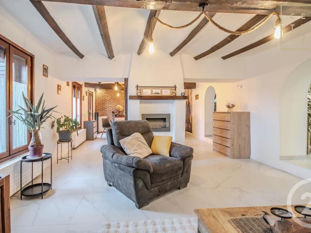 Maison 7 pièces 181 m²