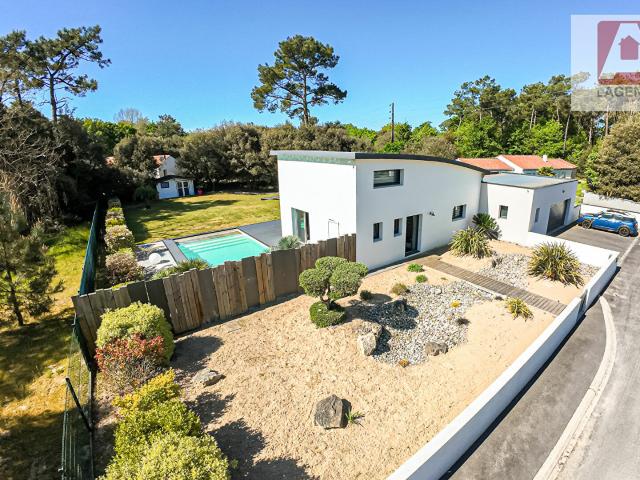 Maison 7 pièces 181 m²