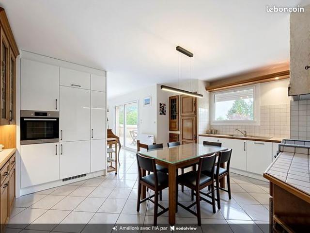 Maison 7 pièces 182 m²