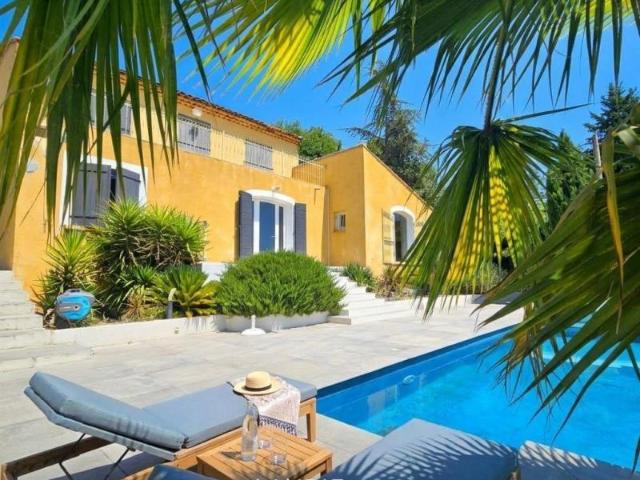 Maison 7 pièces 182 m²
