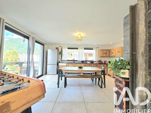 Maison 7 pièces 182 m²