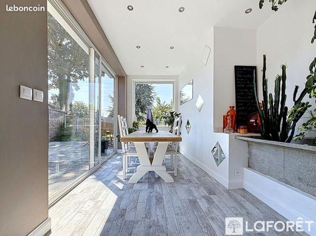 Maison 7 pièces 182 m²