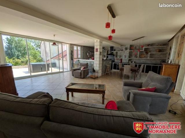 Maison 7 pièces 182 m²