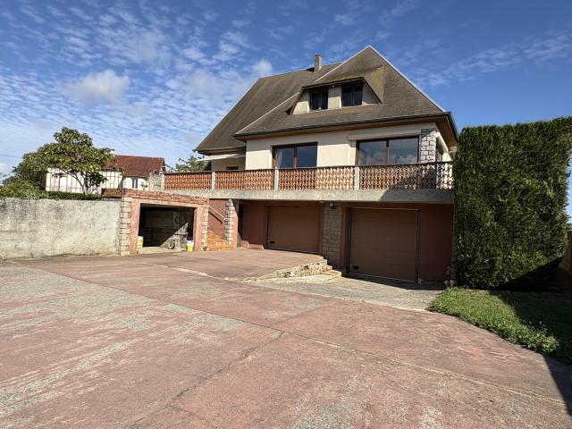 Maison 7 pièces 182 m²