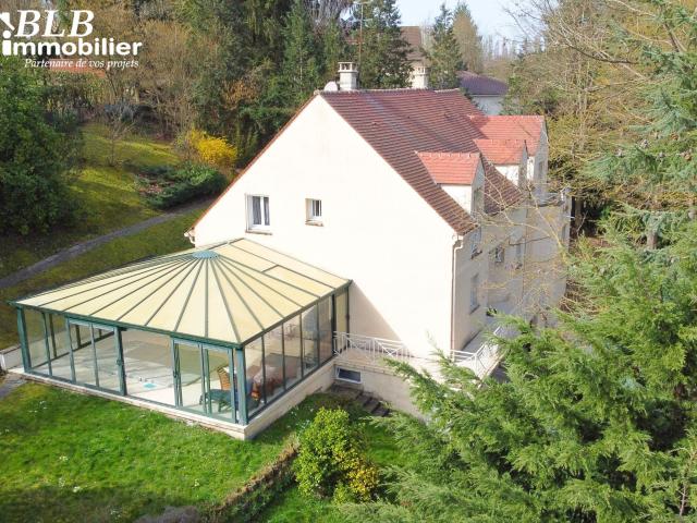 Maison 7 pièces 182 m²