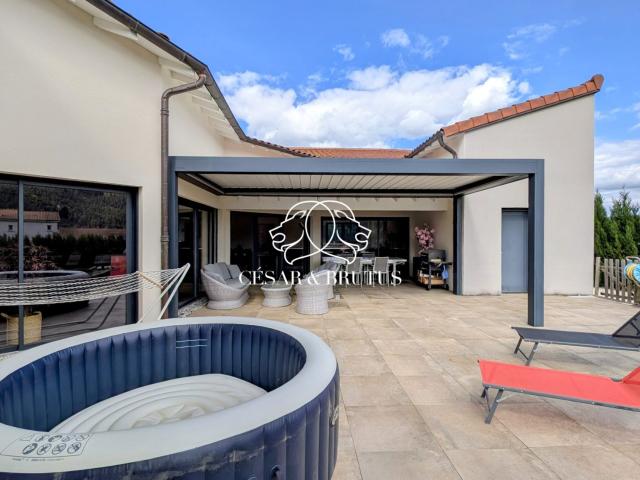 Maison 7 pièces 183 m²