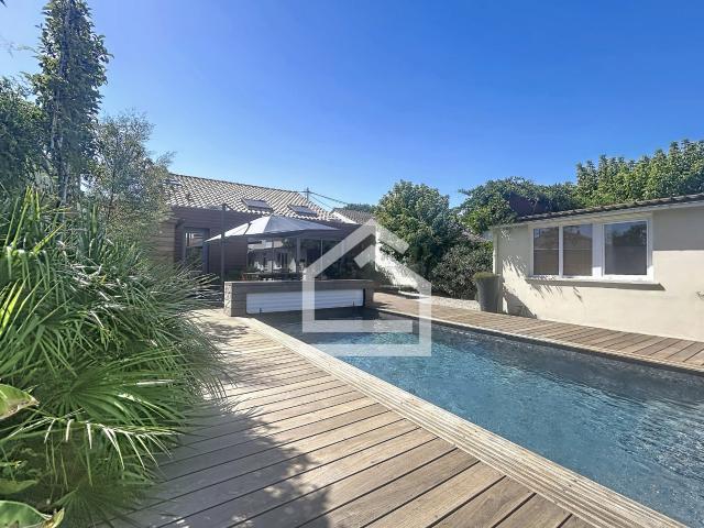 Maison 7 pièces 183 m²