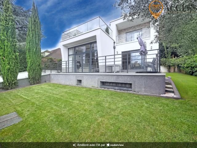 Maison 7 pièces 183 m²