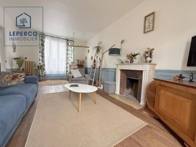 Maison 7 pièces 183 m² Centre ville Crépy en Valois