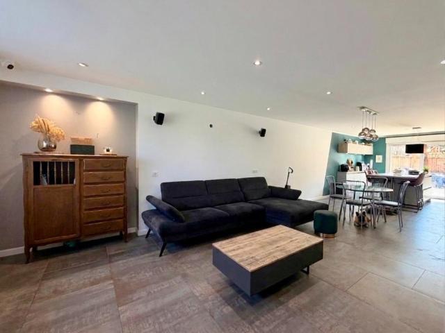 Maison 7 pièces 194 m²