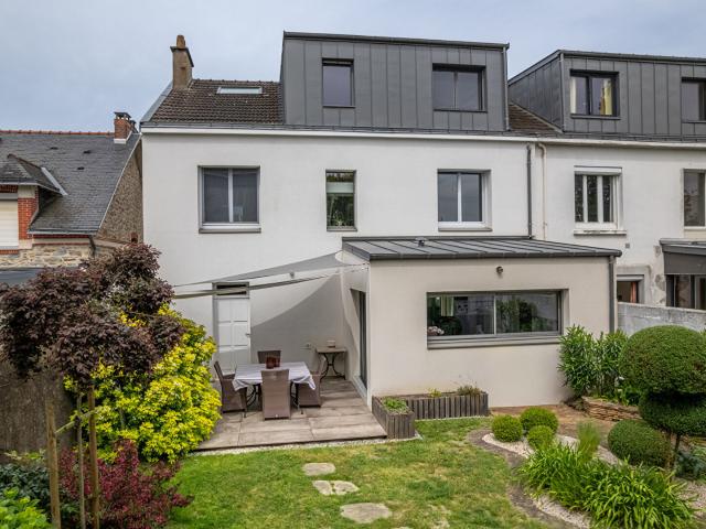 Maison 7 pièces 194 m²
