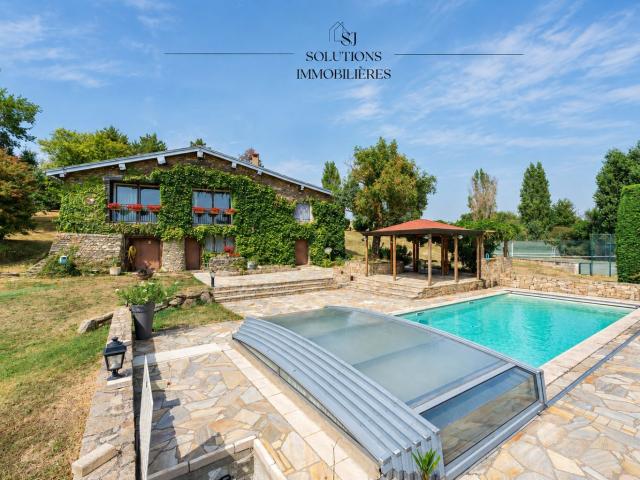 Maison 7 pièces 194 m²