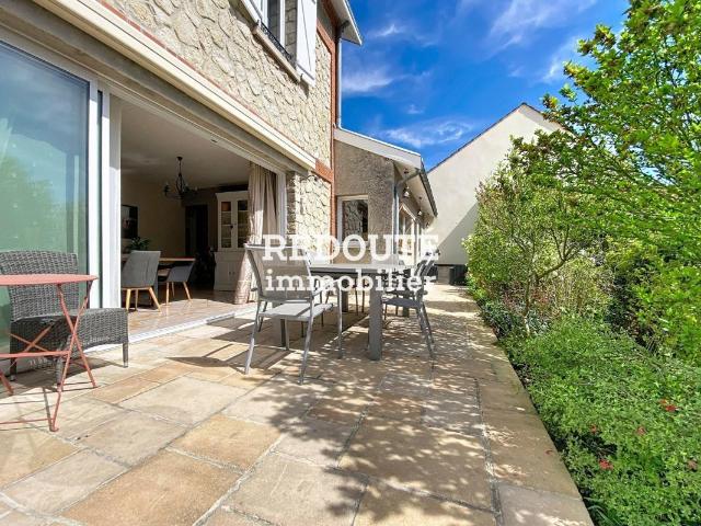 Maison 7 pièces 194 m²