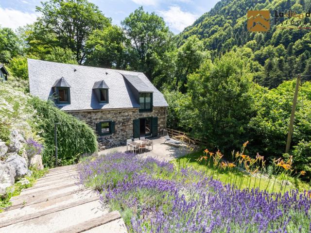 Maison 7 pièces 194 m²