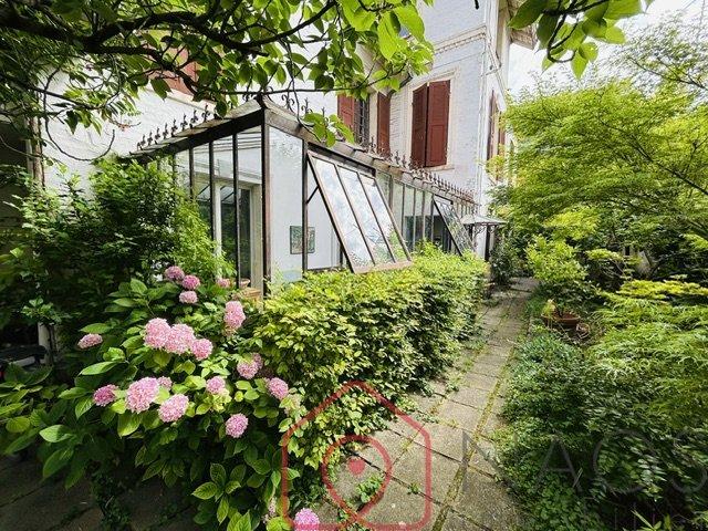 Maison 7 pièces 194 m²