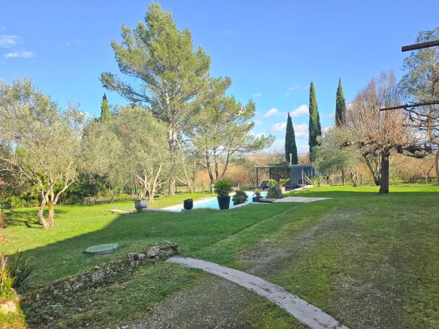 Maison 7 pièces 195 m²