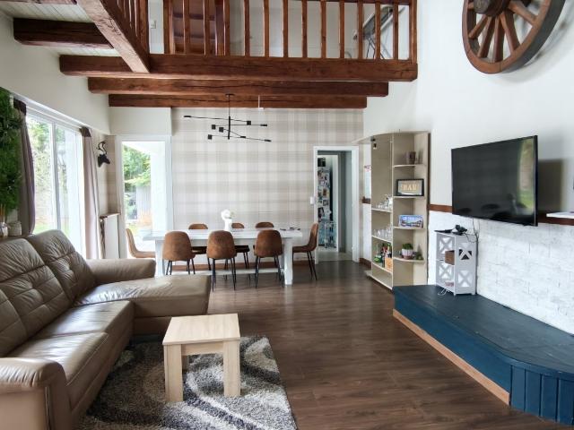 Maison 7 pièces 195 m²