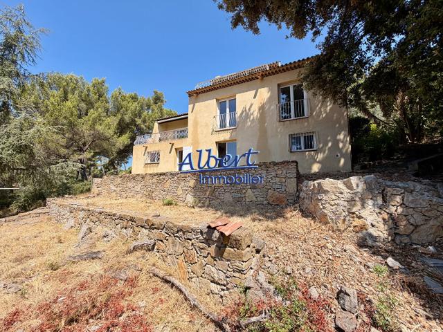 Maison 7 pièces 195 m²