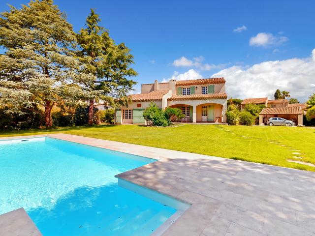Maison 7 pièces 195 m²