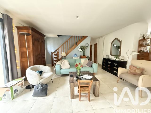 Maison 7 pièces 195 m²