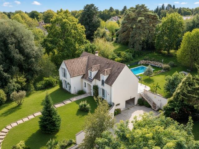 Maison 7 pièces 195 m²