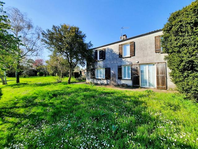 Maison 7 pièces 195 m²