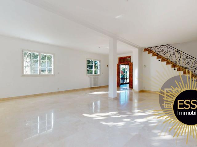 Maison 7 pièces 195 m²