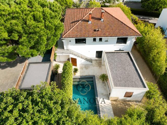 Maison 7 pièces 195 m²