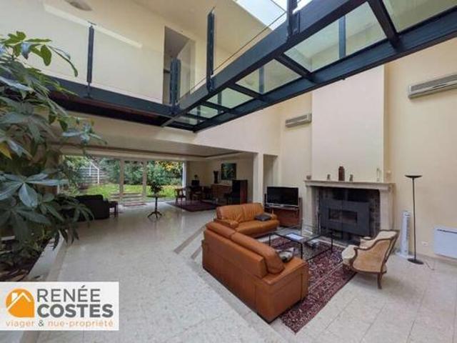 Maison 7 pièces 195 m²