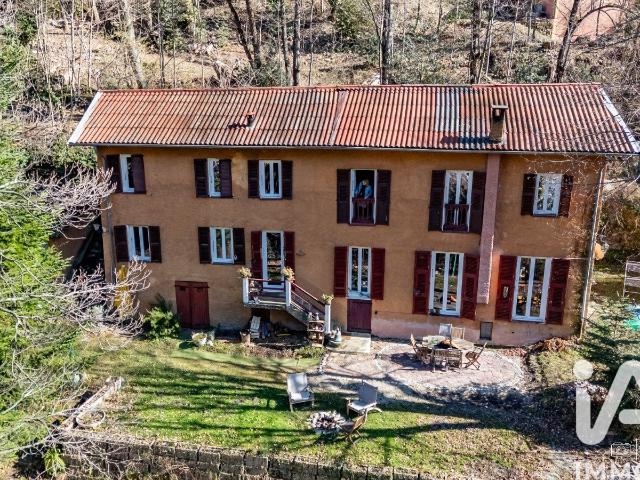 Maison 7 pièces 195 m²