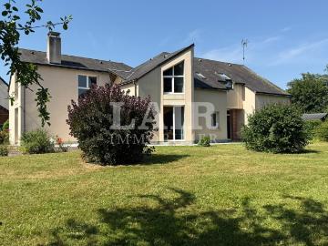 Maison 7 pièces 195 m²