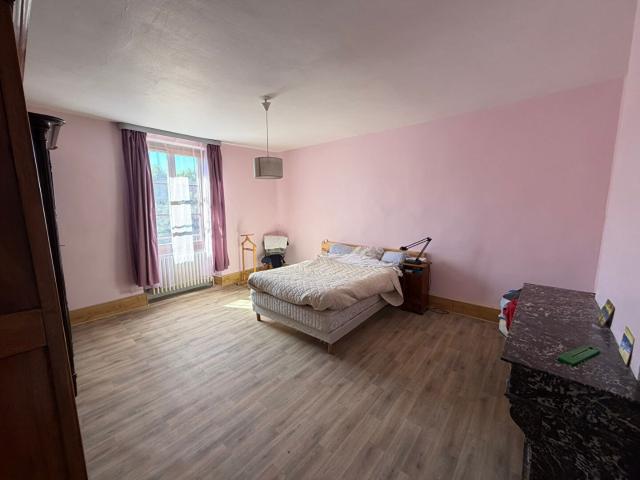 Maison 7 pièces 196 m²