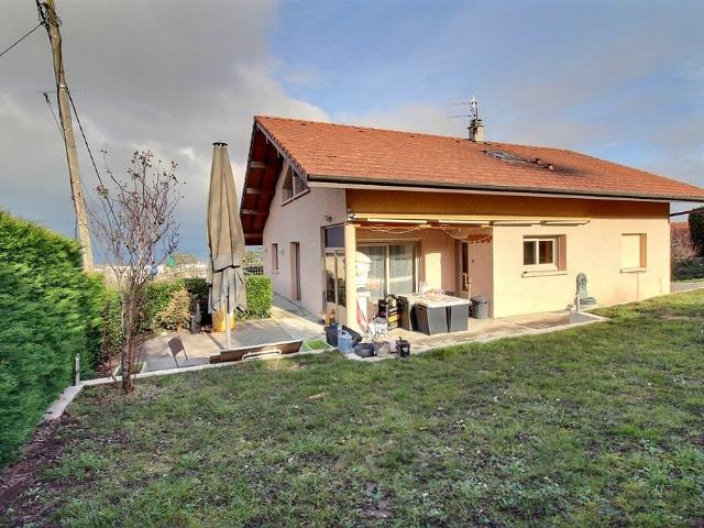 Maison 7 pièces 196 m²