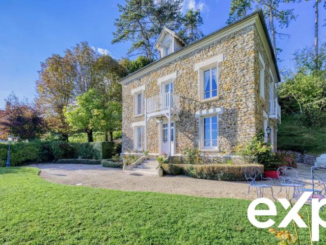 Maison 7 pièces 196 m²